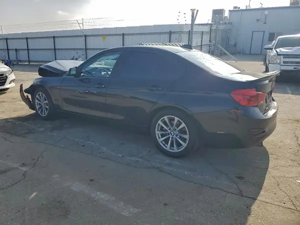 WBA8A9C59HK620466 2017 BMW 3ER - Image 2