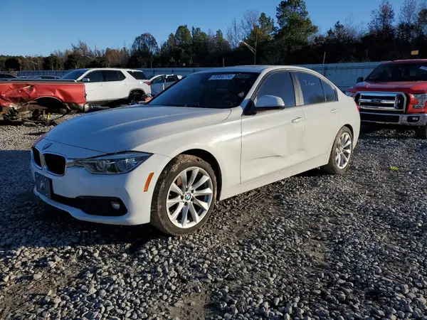 WBA8A9C59JAH12076 2018 BMW 3ER - Image 1