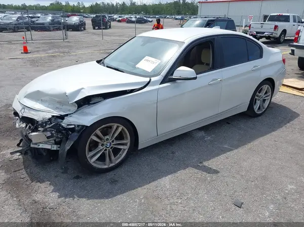 WBA8A9C59JAH12143 2018 BMW 3ER - Image 2