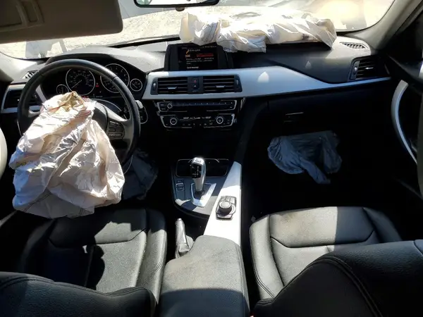WBA8A9C59JAH13387 2018 BMW 3ER - Image 8