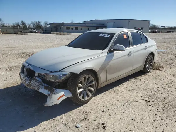 WBA8A9C59JAH14099 2018 BMW 3ER - Image 1