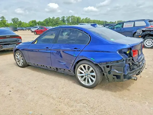 WBA8A9C59JAH14152 2018 BMW 3ER - Image 2