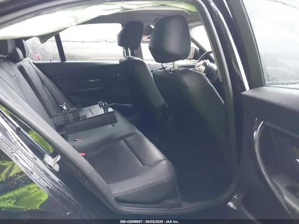 WBA8A9C59JAH14314 2018 BMW 3ER - Image 8