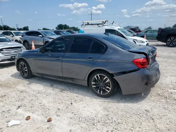 WBA8A9C59JK622739 2018 BMW 3ER - Image 2