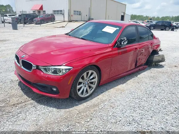 WBA8A9C59JK623082 2018 BMW 3ER - Image 2
