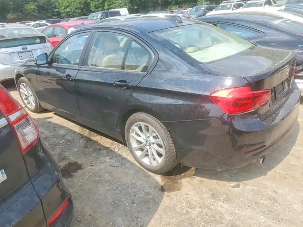 WBA8A9C5XGK616585 2016 BMW 3ER - Image 2