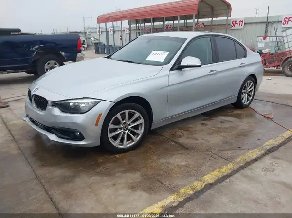 WBA8A9C5XGK617090 2016 BMW 3ER - Image 2