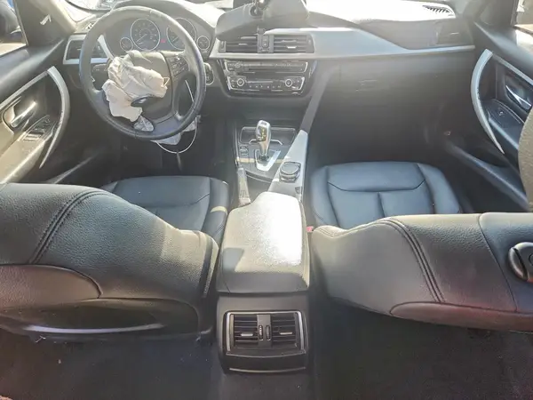WBA8A9C5XGK617753 2016 BMW 3ER - Image 8
