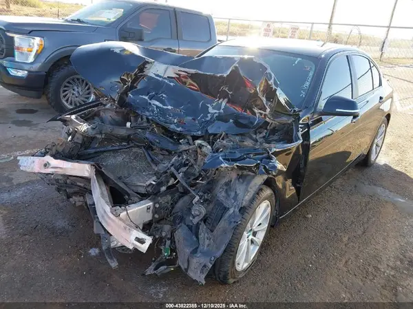WBA8A9C5XGK619163 2016 BMW 3ER - Image 2
