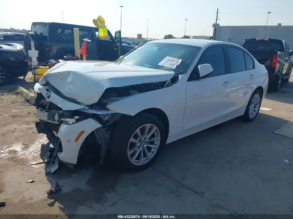 WBA8A9C5XGK619213 2016 BMW 3ER - Image 2