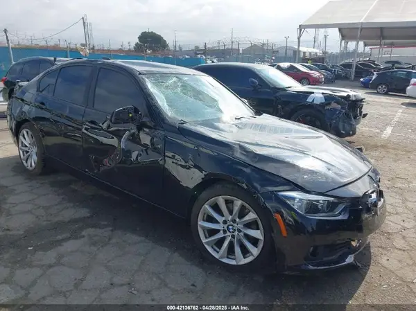 WBA8A9C5XJAD27898 2018 BMW 3ER - Image 1