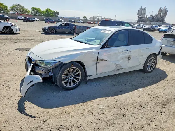 WBA8A9C5XJAH13348 2018 BMW 3ER - Image 1