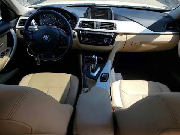 WBA8A9C5XJAH13348 2018 BMW 3ER - Image 8