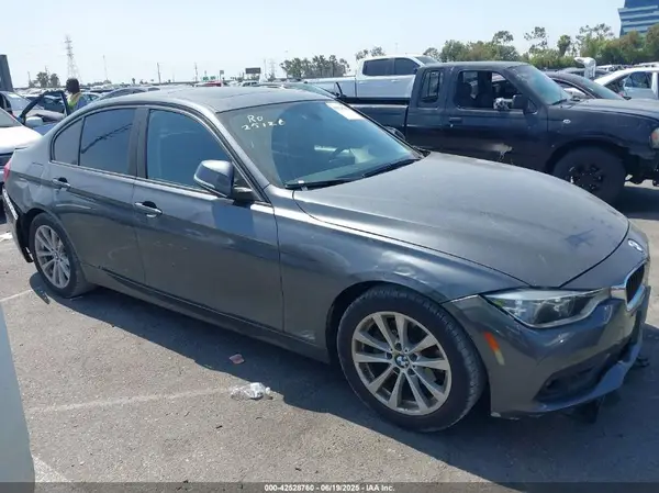 WBA8A9C5XJAH13883 2018 BMW 3ER - Image 1