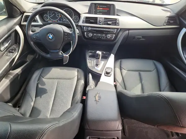 WBA8A9C5XJAH14547 2018 BMW 3ER - Image 8