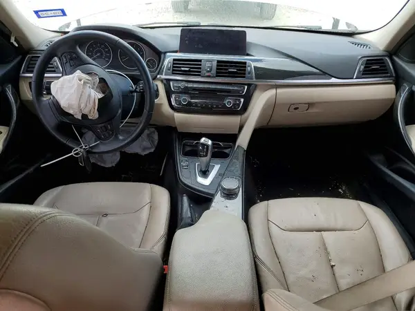 WBA8A9C5XJAH14967 2018 BMW 3ER - Image 8