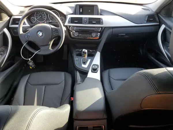 WBA8A9C5XJK623110 2018 BMW 3ER - Image 8