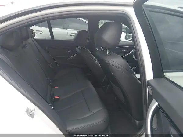 WBA8B3C30HK384461 2017 BMW 3ER - Image 8