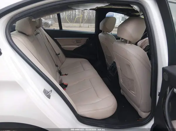 WBA8B3C50JK843057 2018 BMW 3ER - Image 8