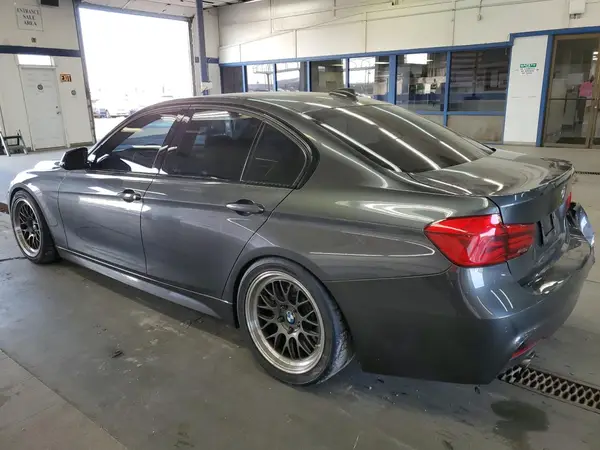 WBA8B3C51JK385061 2018 BMW 3ER - Image 2