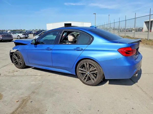 WBA8B3C51JK777764 2018 BMW 3ER - Image 2