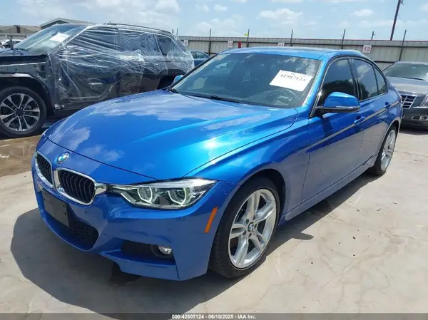 WBA8B3C52JK384632 2018 BMW 3ER - Image 2