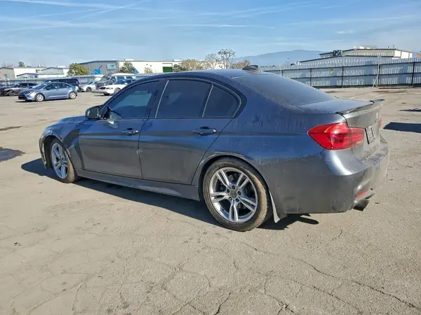 WBA8B3C53HK777498 2017 BMW 3ER - Image 2