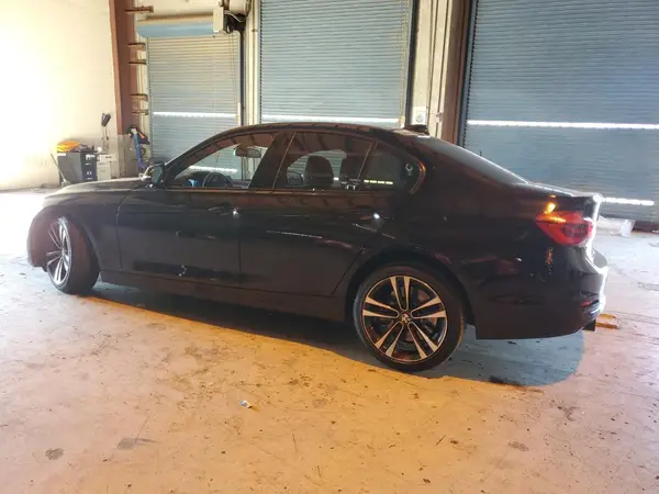 WBA8B3C53JK385112 2018 BMW 3ER - Image 2