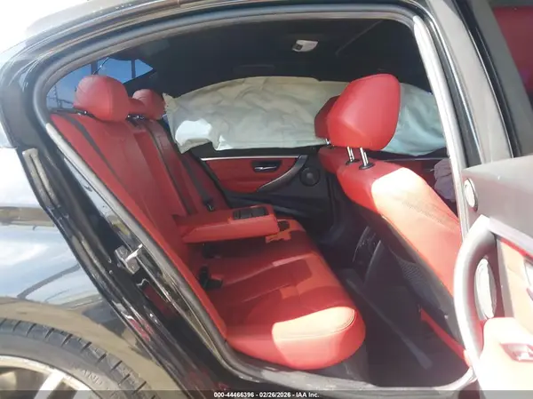 WBA8B3C55JK385192 2018 BMW 3ER - Image 8