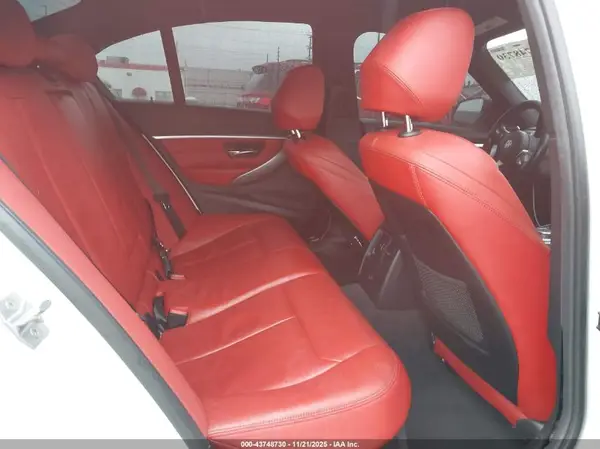 WBA8B3C59JK384692 2018 BMW 3ER - Image 8