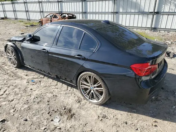 WBA8B3C5XJK384796 2018 BMW 3ER - Image 2