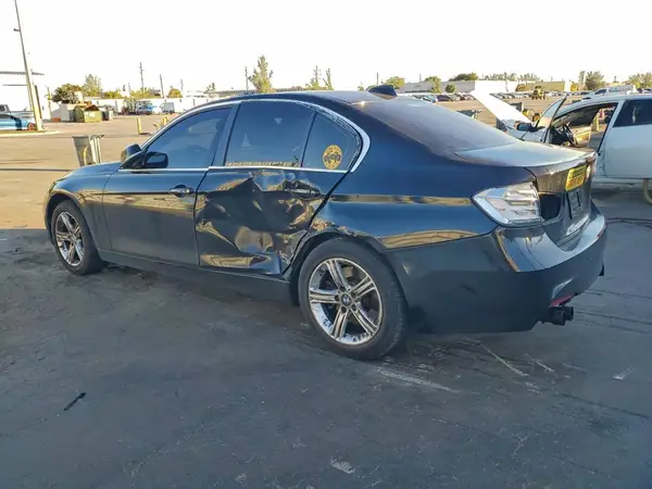 WBA8B3C5XJK384927 2018 BMW 3ER - Image 2