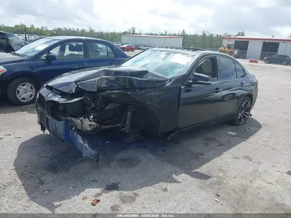 WBA8B3C5XJK385124 2018 BMW 3ER - Image 2