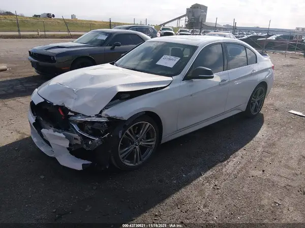 WBA8B3G31HNU35720 2017 BMW 3ER - Image 2