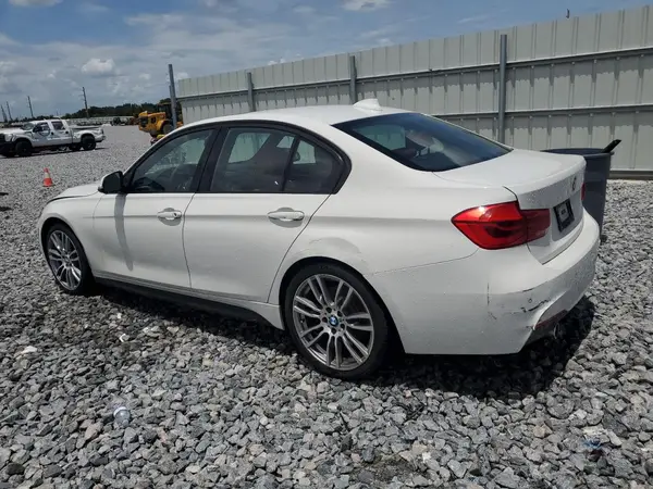 WBA8B3G31HNU36284 2017 BMW 3ER - Image 2