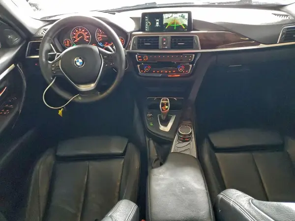 WBA8B3G31HNU36303 2017 BMW 3ER - Image 8
