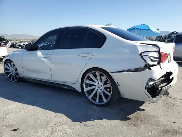 WBA8B3G31HNU36415 2017 BMW 3ER - Image 2