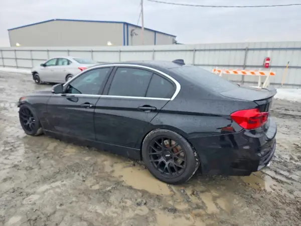 WBA8B3G34HNU35856 2017 BMW 3ER - Image 2