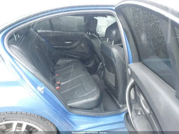 WBA8B3G34HNU36215 2017 BMW 3ER - Image 8