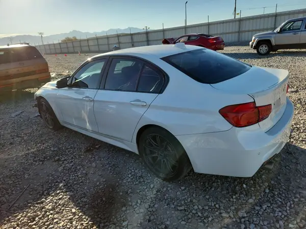 WBA8B3G36HNU35745 2017 BMW 3ER - Image 2