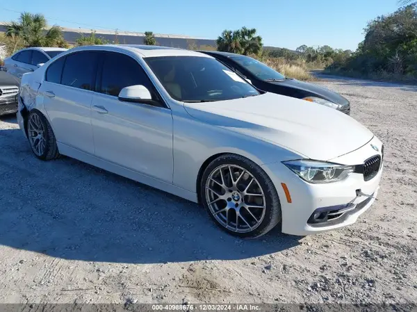 WBA8B3G37HNU36385 2017 BMW 3ER - Image 1