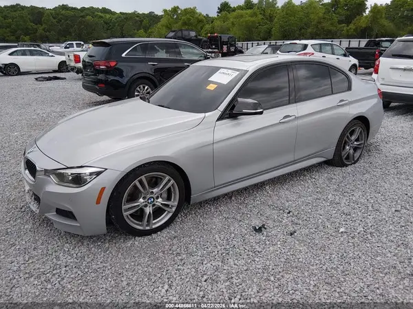 WBA8B3G39HNU36047 2017 BMW 3ER - Image 2