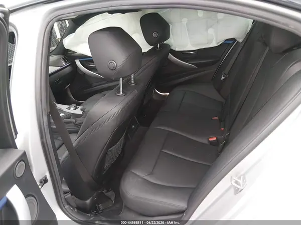 WBA8B3G39HNU36047 2017 BMW 3ER - Image 8