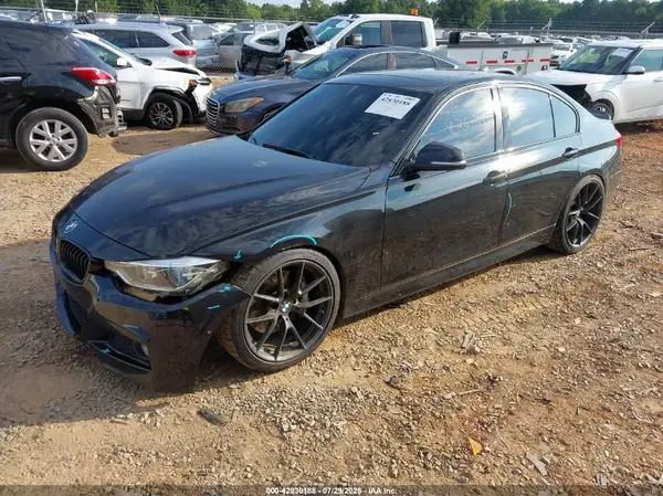WBA8B3G39HNU36260 2017 BMW 3ER - Image 2