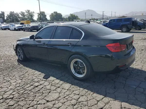 WBA8B3G3XHNU36011 2017 BMW 3ER - Image 2