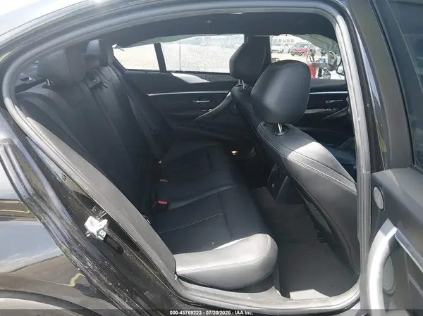 WBA8B3G50JNV01133 2018 BMW 3ER - Image 8