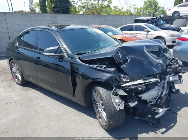 WBA8B3G51JNV01433 2018 BMW 3ER - Image 1