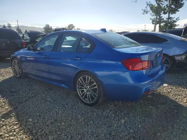 WBA8B3G52HNU35095 2017 BMW 3ER - Image 2