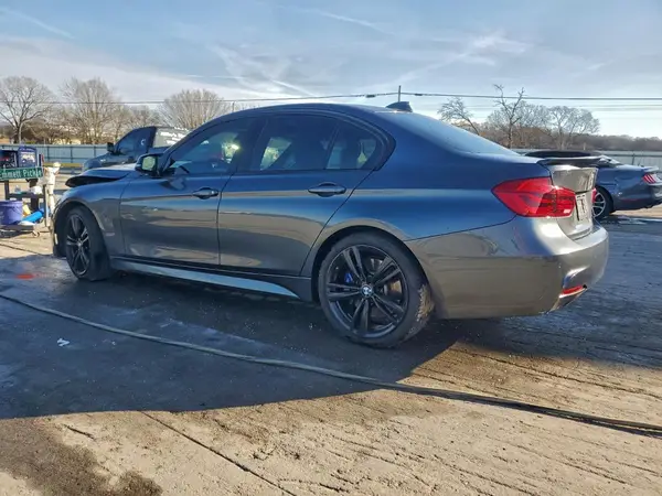 WBA8B3G52HNU35341 2017 BMW 3ER - Image 2