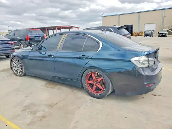 WBA8B3G52JNU36849 2018 BMW 3ER - Image 2